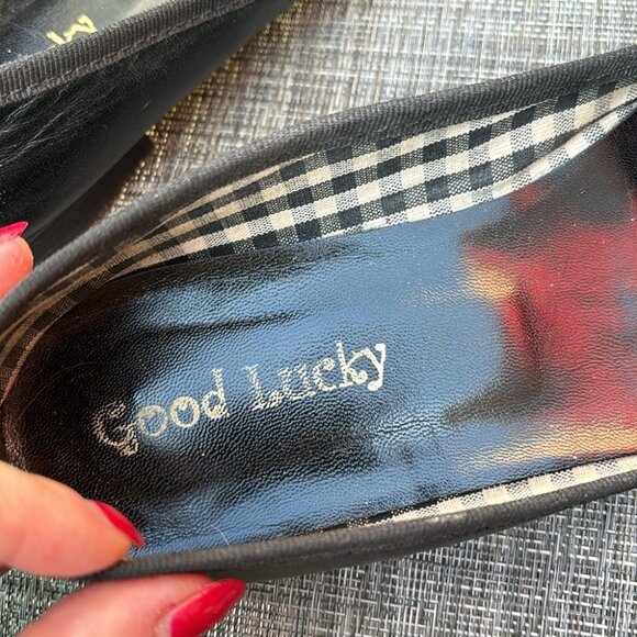 Good Lucky Black and Silver Sparkle Accent Flats - Picture 6 of 7